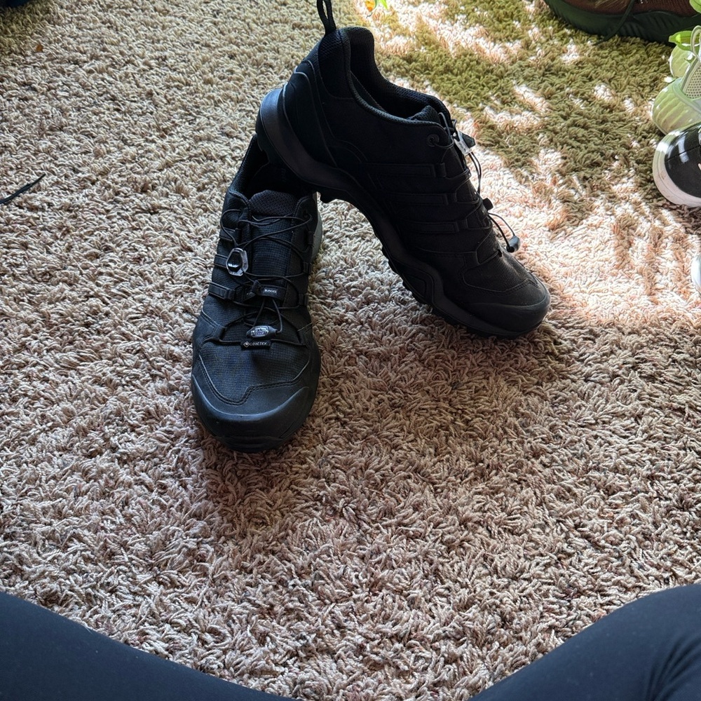 Adidas Swift Continental Coretex Black Athletic Hiking Sneakers